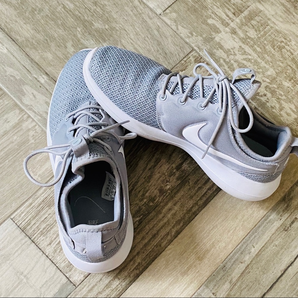 Nike | Women’s Sneaker Tennis Shoes sz 9